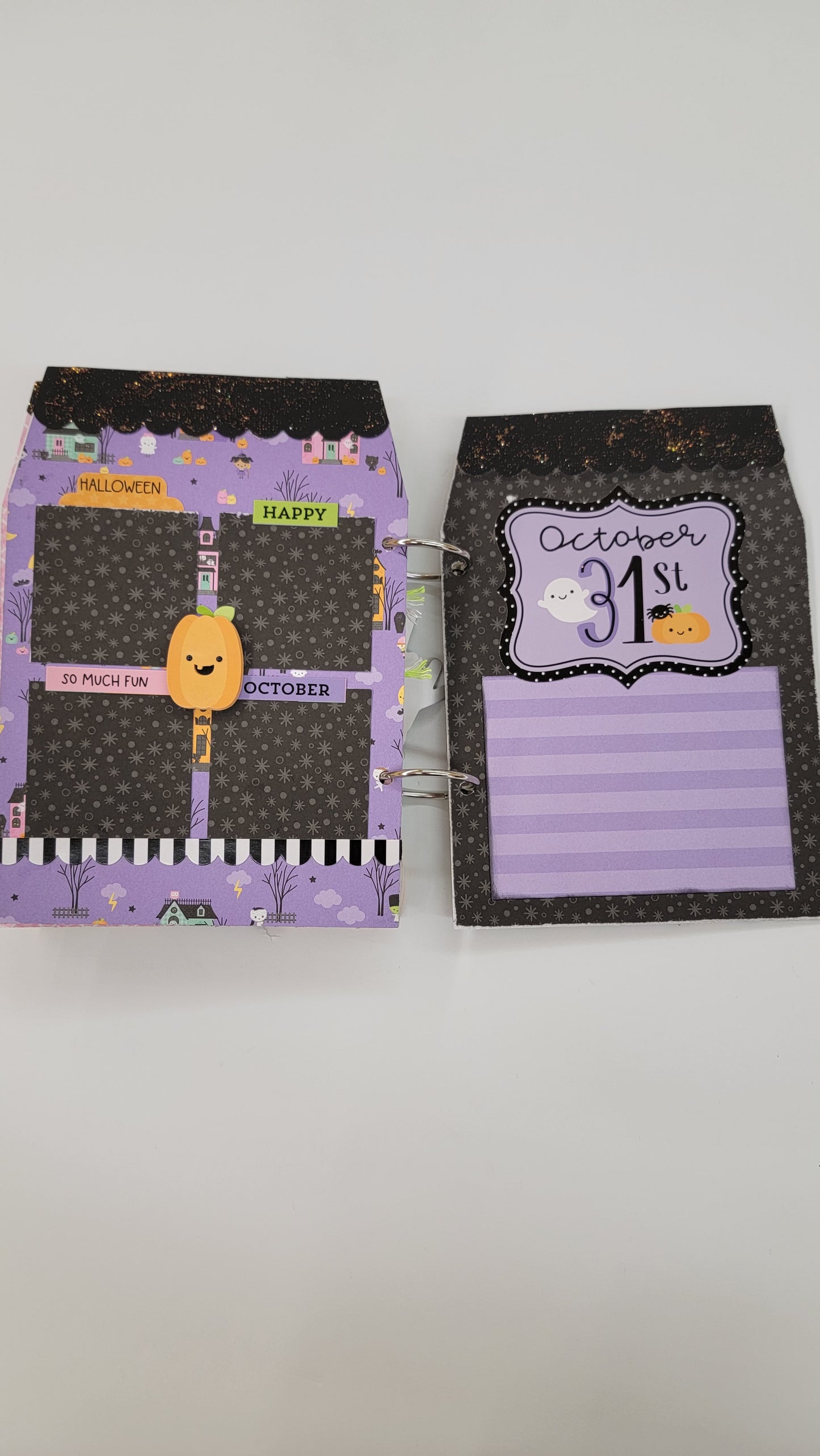 Halloween mini book